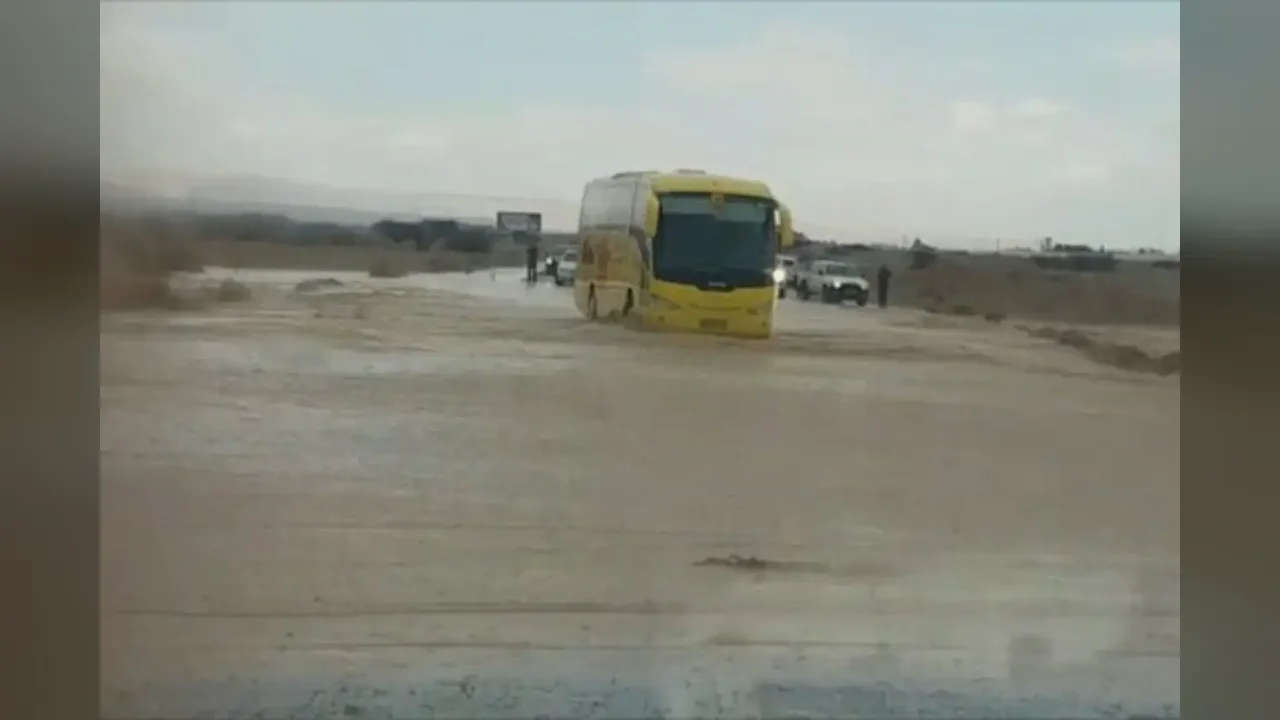 Israel Shifts to Winter Time as Temperatures Drop and Rain Approaches