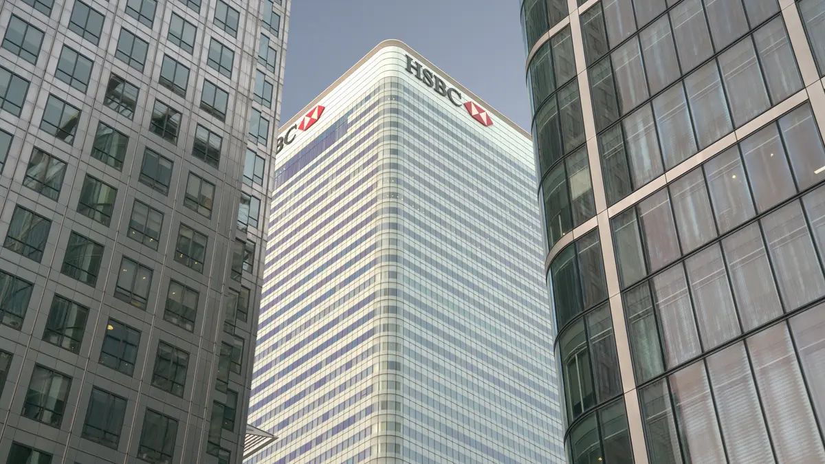European Stocks Trade Mixed as HSBC Shares Plunge 6% on Weak Earnings