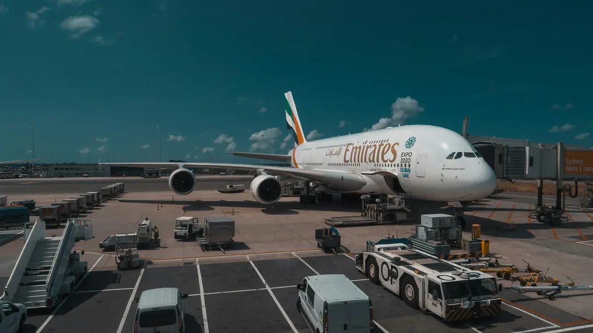Emirates et flydubai suspendent la vente de billets aux passagers israéliens