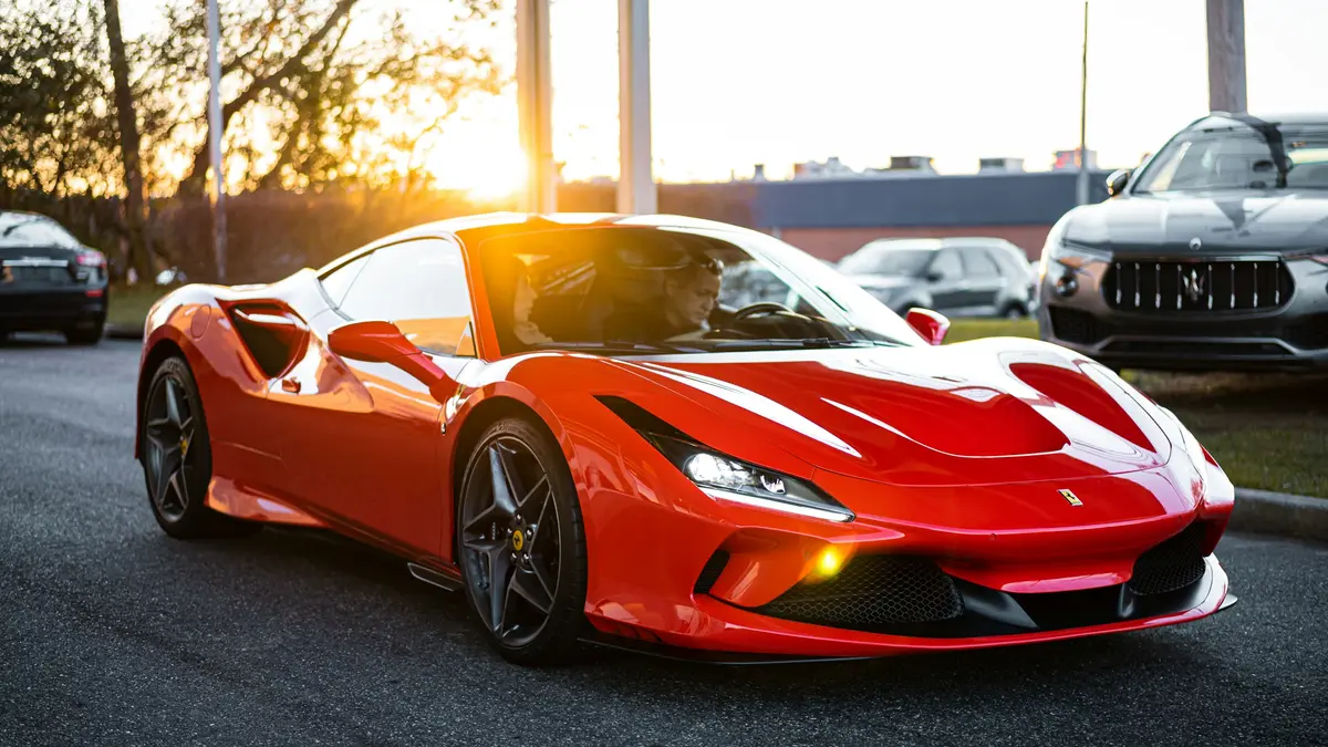HP и Ferrari представили эксклюзивный дизайн болидов для Гран-при США