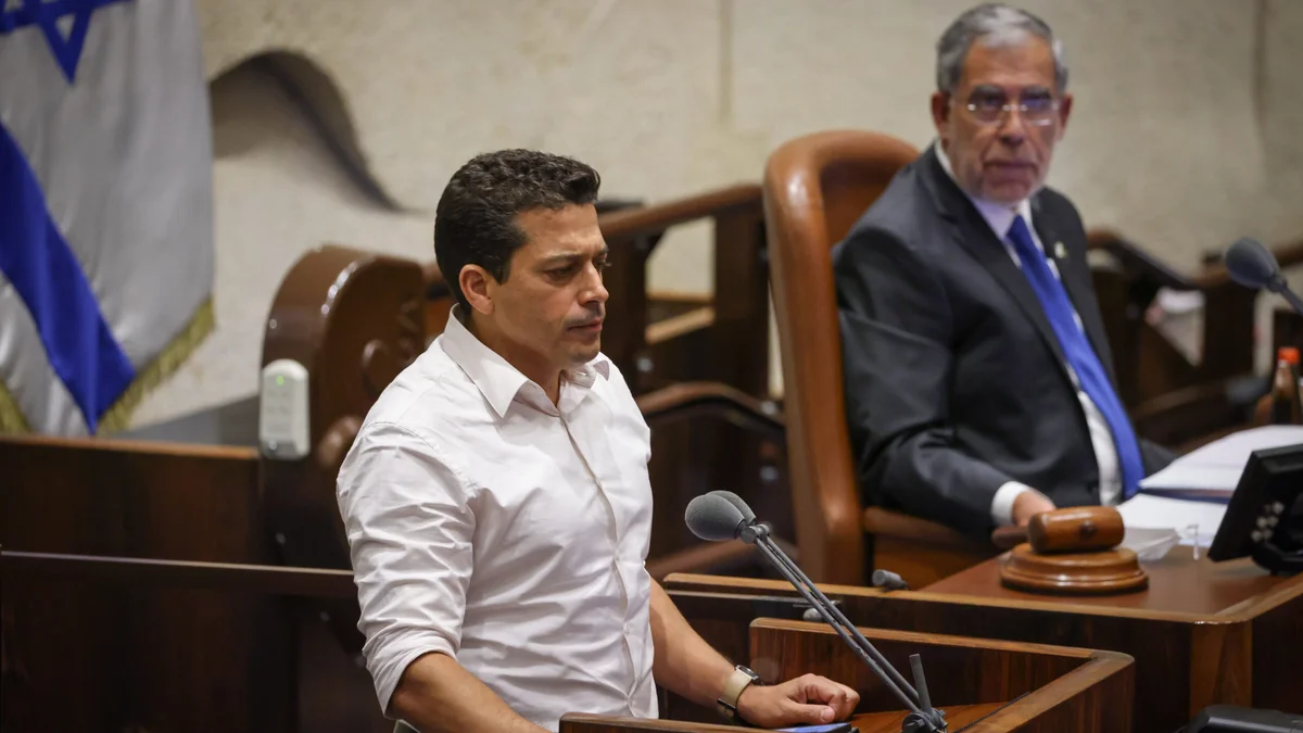 Amichai Chikli critique vertement Tzachi Hanegbi et Avigdor Lieberman