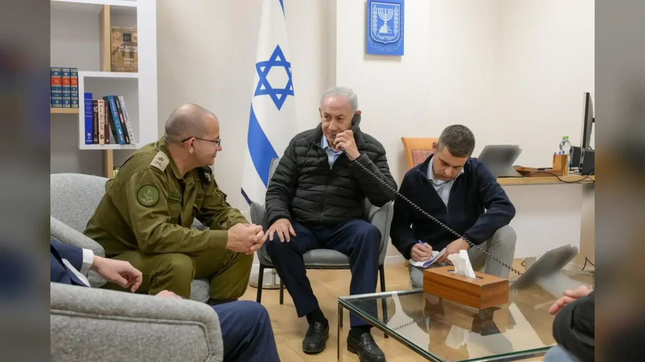 French Leftist Mélenchon Accuses Netanyahu of Interfering in Elections