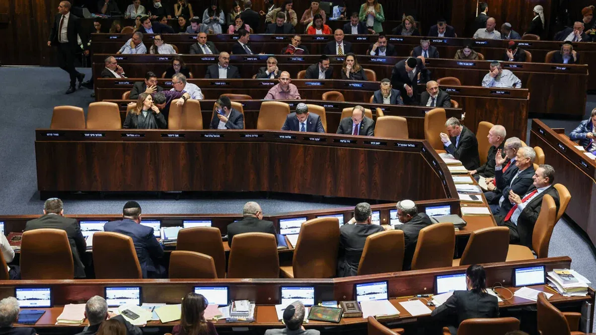 The Democrats Mobilize 15,000 Volunteers for Israel's Election Finish Line