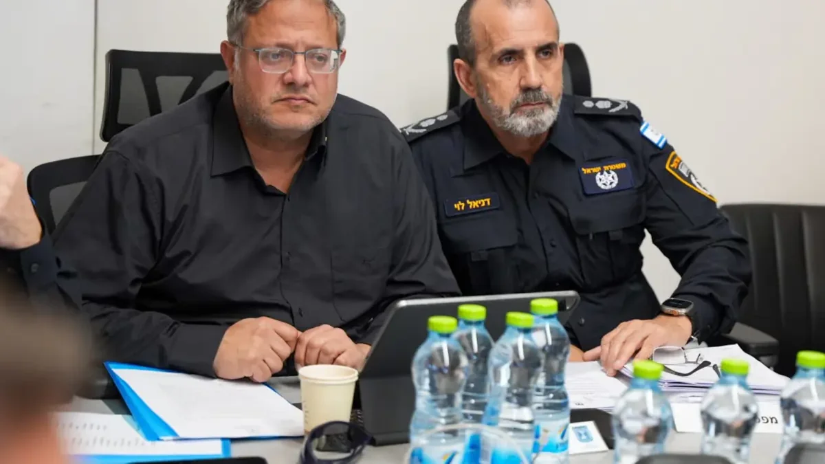Le chef de la police Levi exhorte Ben Gvir à débloquer les budgets