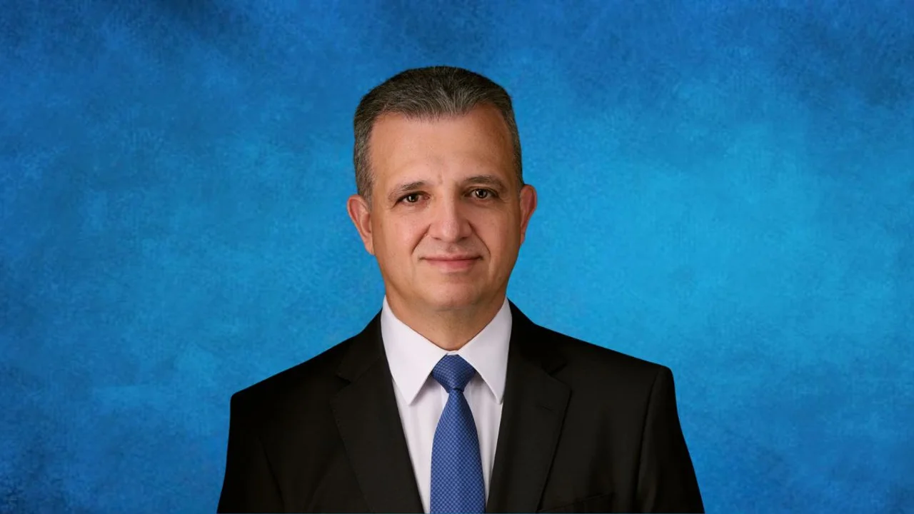 Carmel Shama-Hacohen sparks online firestorm: "On the credit card topic again"