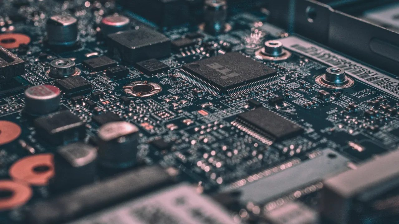 Laptop Prices Surge Up to 35% in Israel Amid Global AI Component Shortage