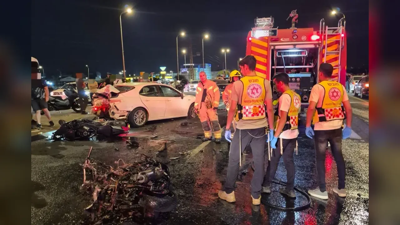 Fatal accident near Tnuvot junction: Motorcyclist killed, two injured