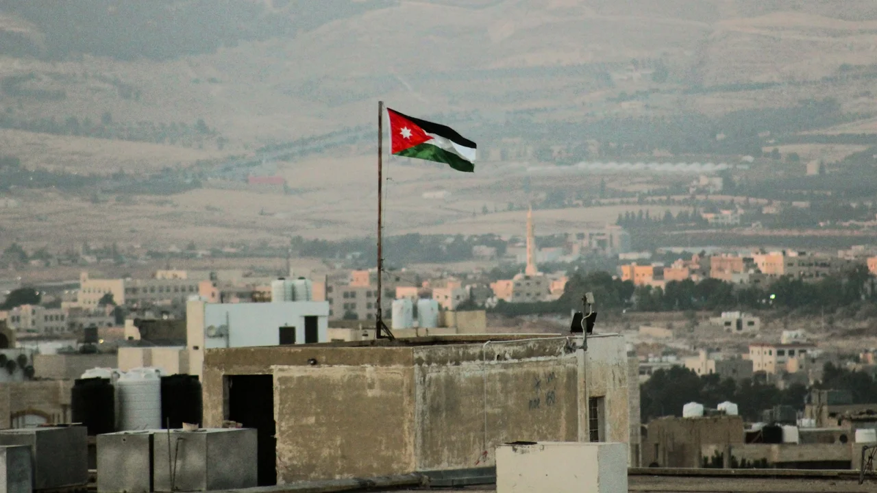 Jordanian Troops Intercept Armed Infiltrators Along Syrian Border