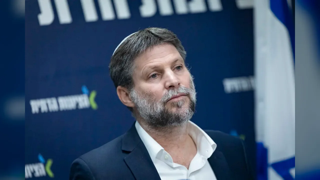 Бюджет выживания: почему правительство избегает реформ и кто поддерживает экономику