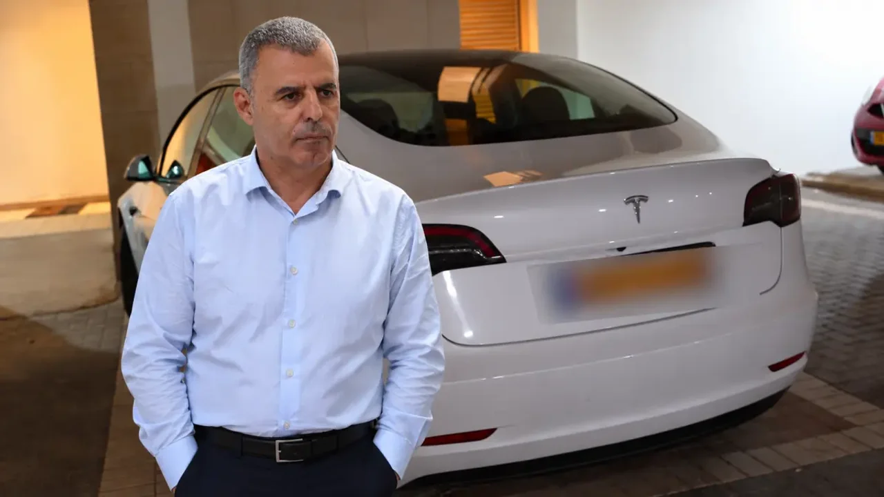 Israeli Police Seek to Extend Restrictions on Kfar Saba Mayor in Corruption Probe