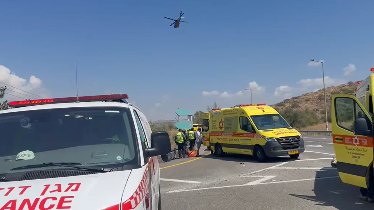 Four injured in accident on Highway 92, two in serious condition