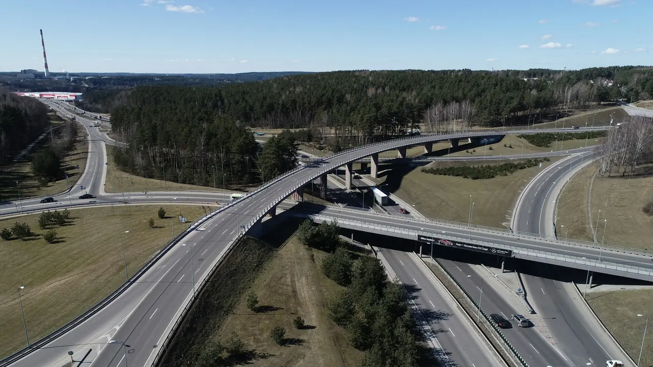 Jérusalem : un vaste complexe urbain validé au-dessus de la route 1