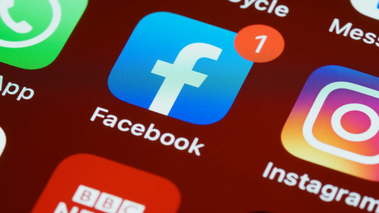 Meta Visée par un Recours Collectif en Australie pour Algorithmes Addictifs