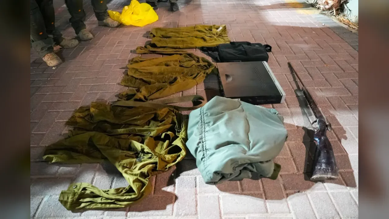 Israeli Forces Arrest Two Bethlehem Residents and Seize Illegal Weapons