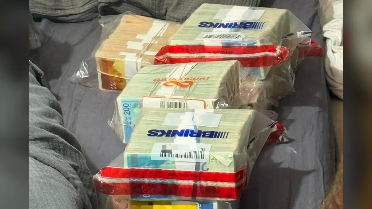 More than 1.4 million shekels in cash seized at the home of a suspect for threats in the north