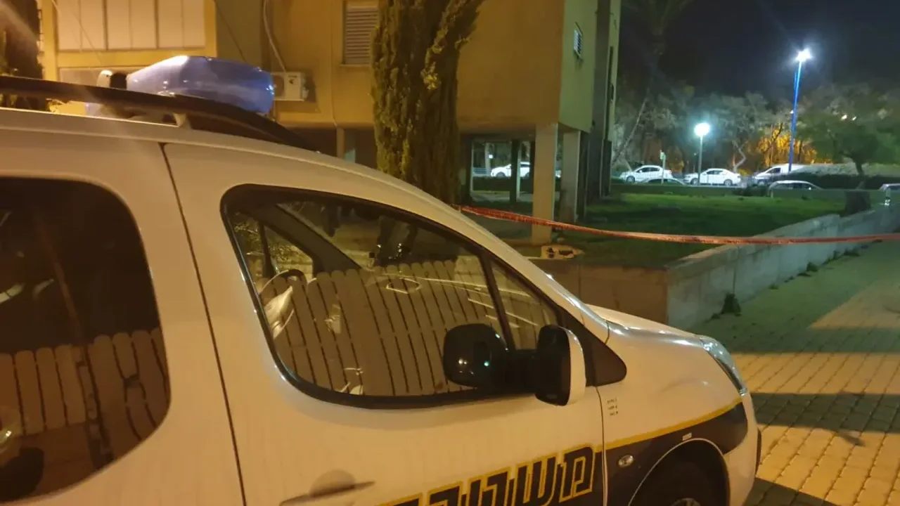 Father and Son Arrested in Kfar Saba Following Armed Parking Dispute