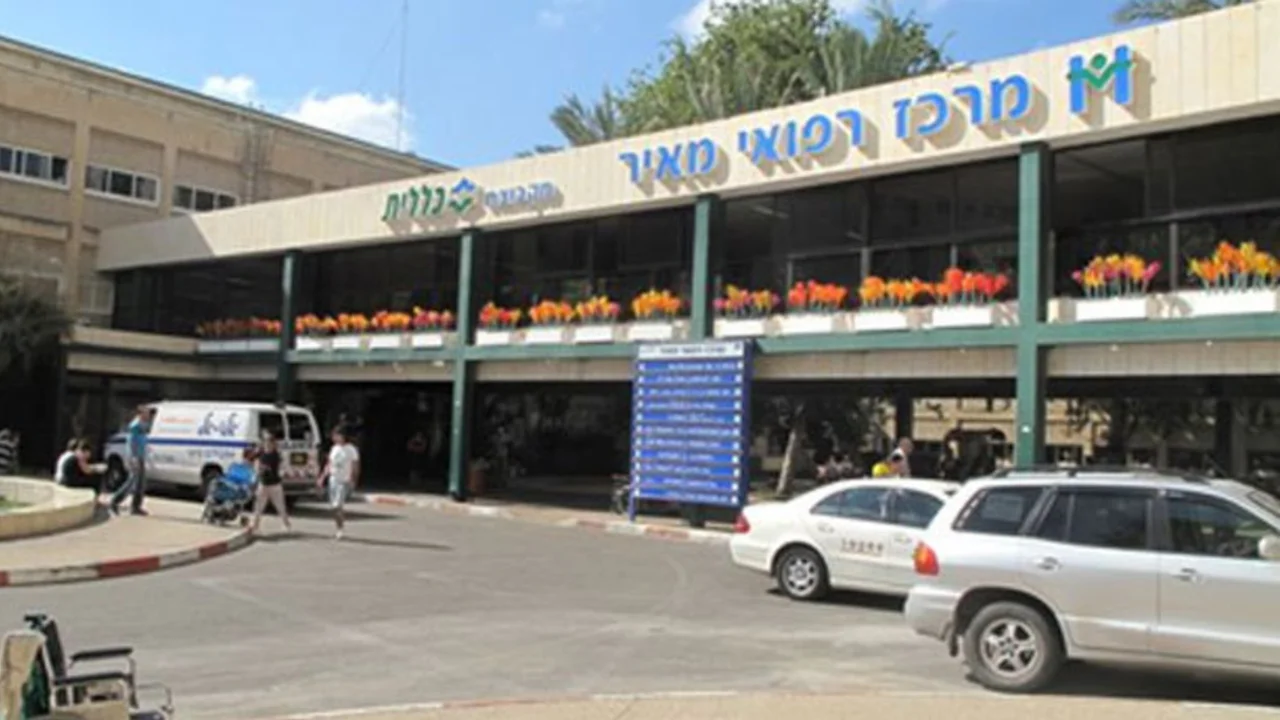 Shopping Channel Star Ofer Barkan Hospitalized Following Cardiac Event