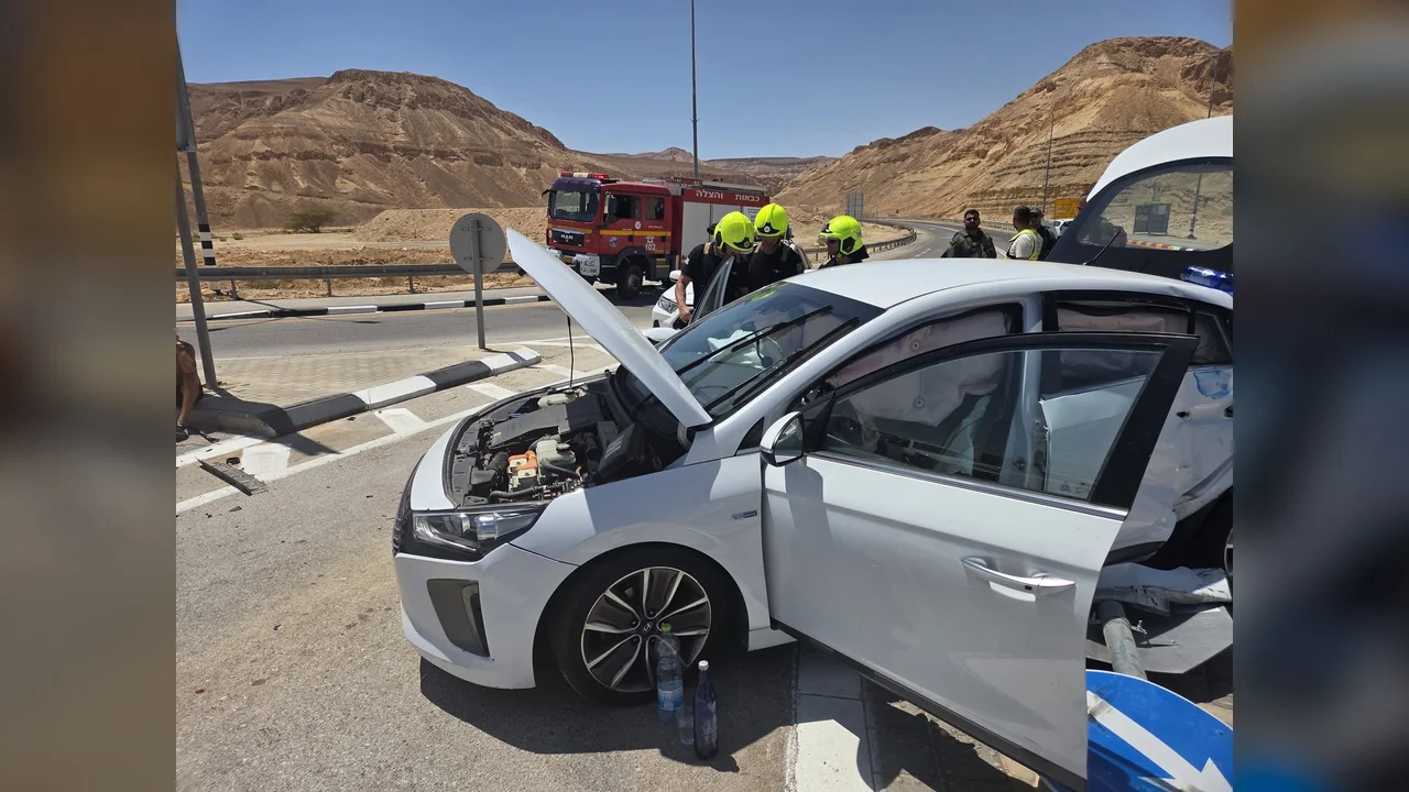Five injured in traffic accident on Highway 90 near Ketura junction