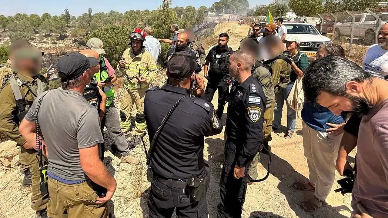 Fire near Giva'ot: first line of houses evacuated, squadron dispatched to the scene