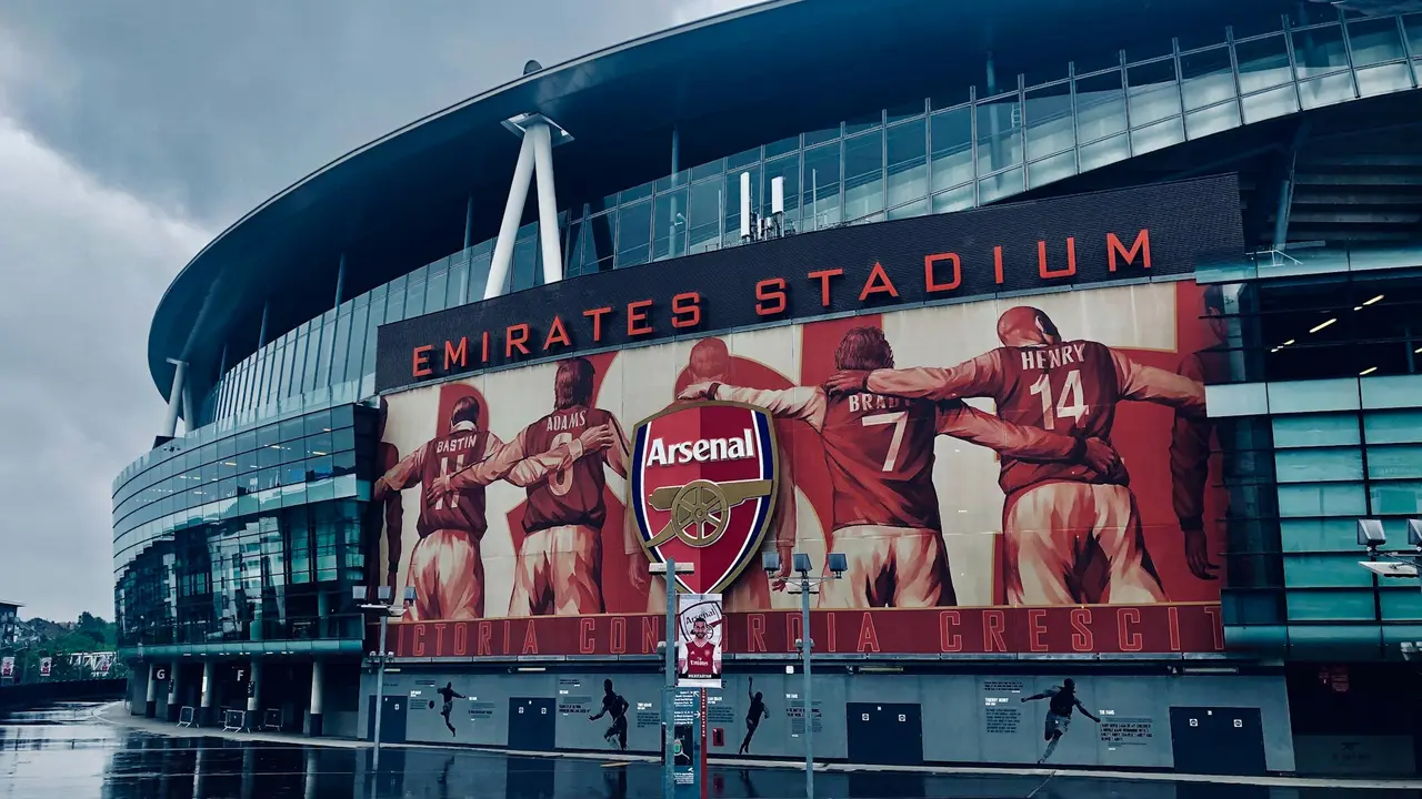 Fleetwood Stuns Premier League Champions Arsenal in League Cup Thriller