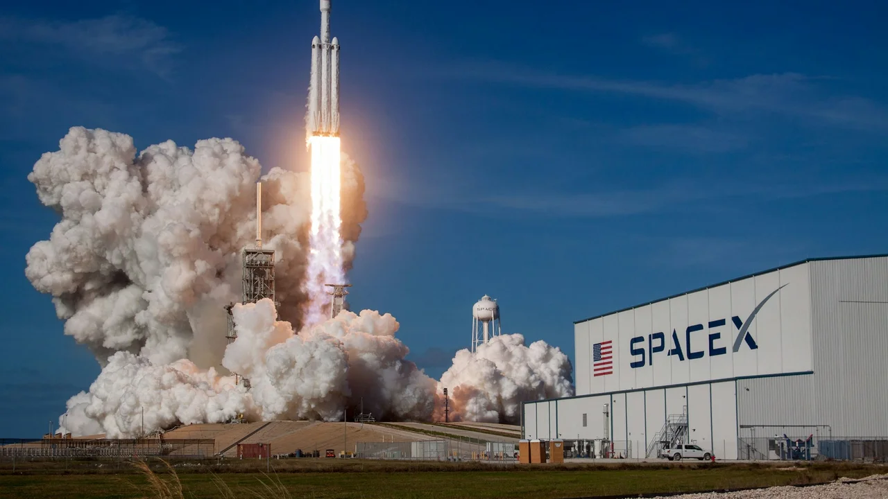 SpaceX Q3 Revenue Soars 161% to $14.58 Billion on Starlink Growth