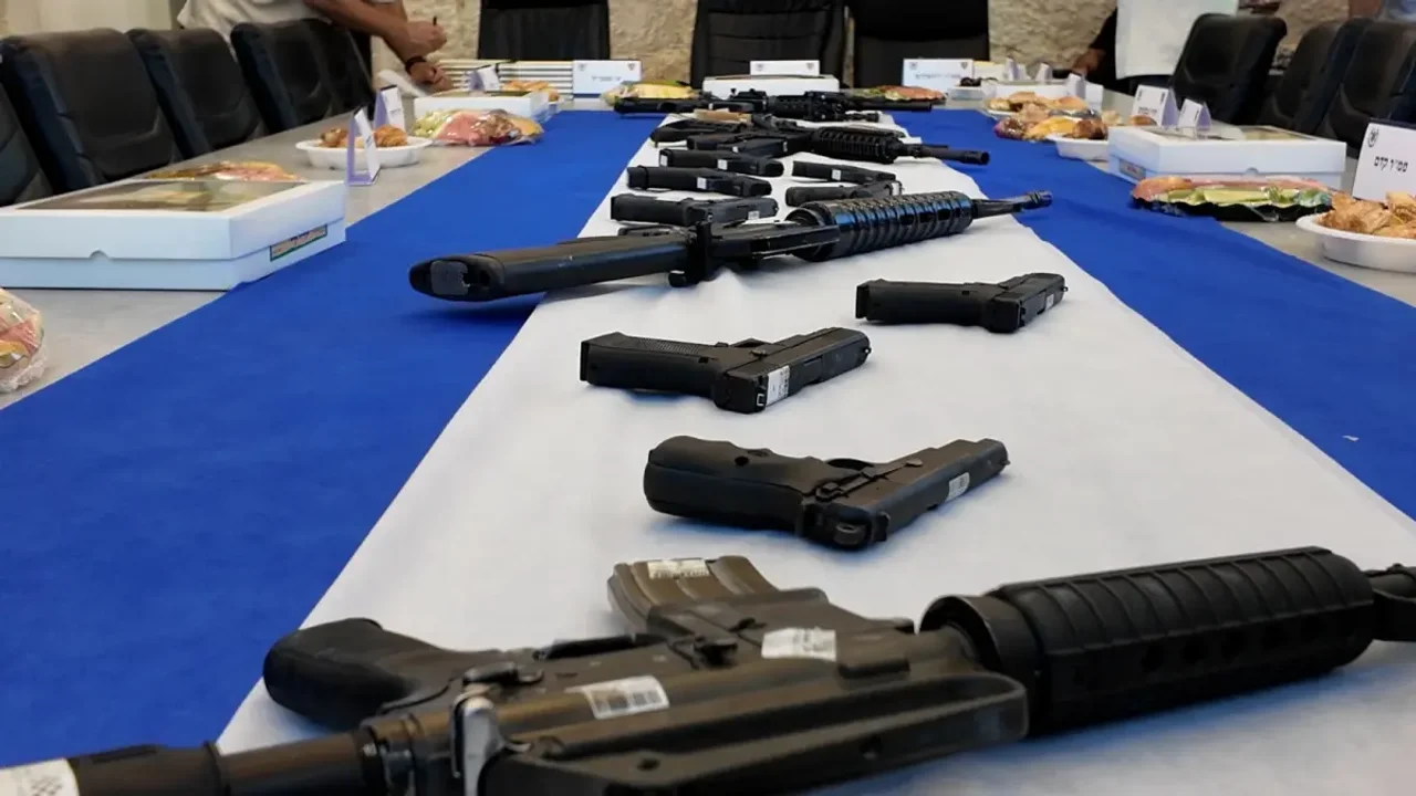 Спецоперация полиции в Иерусалиме: задержаны 24 подозреваемых и изъято оружие