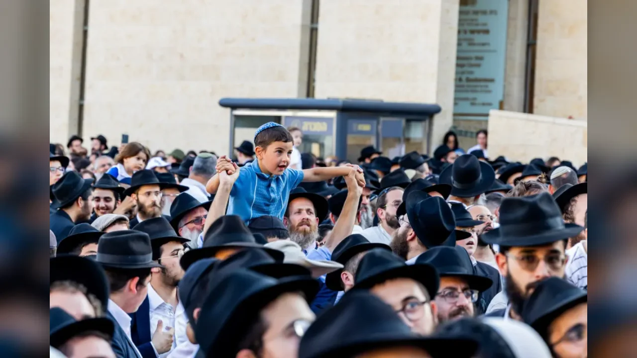 A Moment of Unity at the Western Wall: The Ninth Torah Scroll of the Children of Israel Introduced