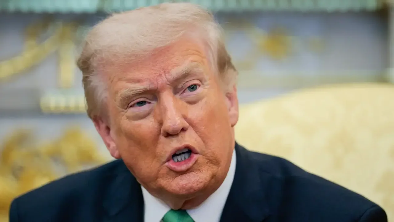 Trump's Unconventional Rallies Draw Attention Amid High-Stakes US Midterms