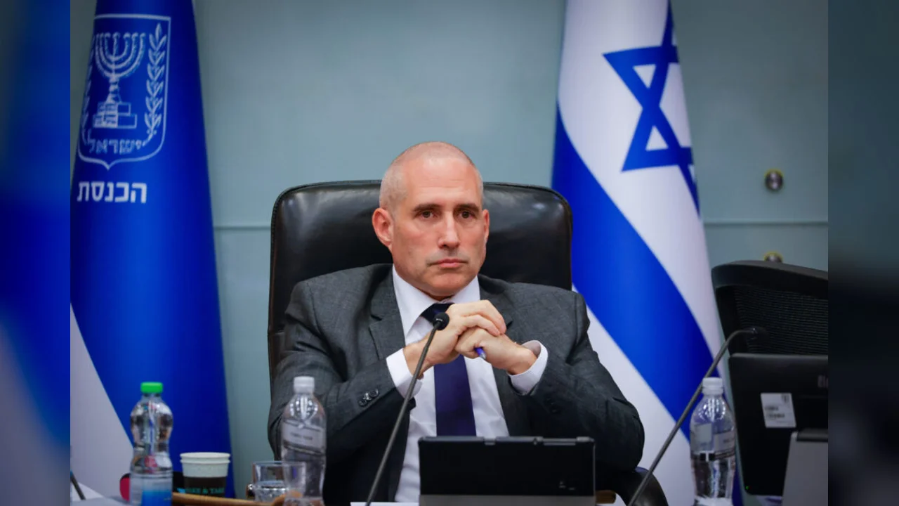 First Likud MK admits defeat: "Democracy is democracy"
