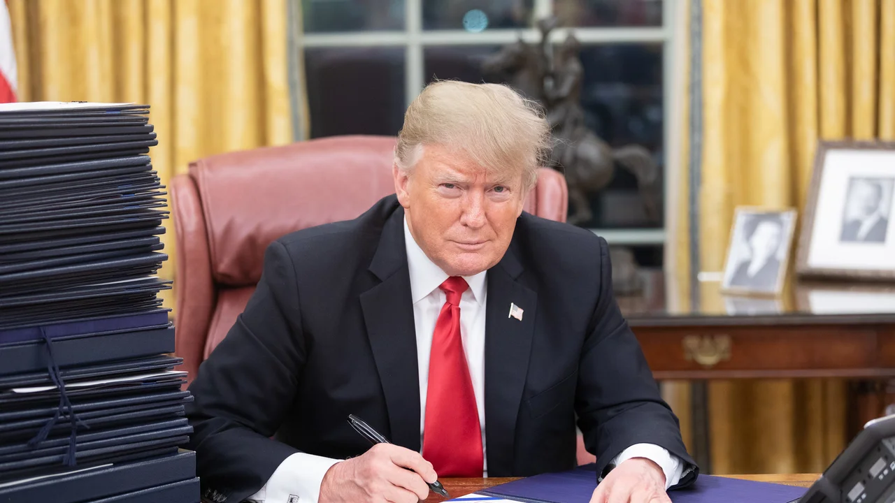 US Democrats Prepare Legislative Blitz and Oversight Strategy for Midterms